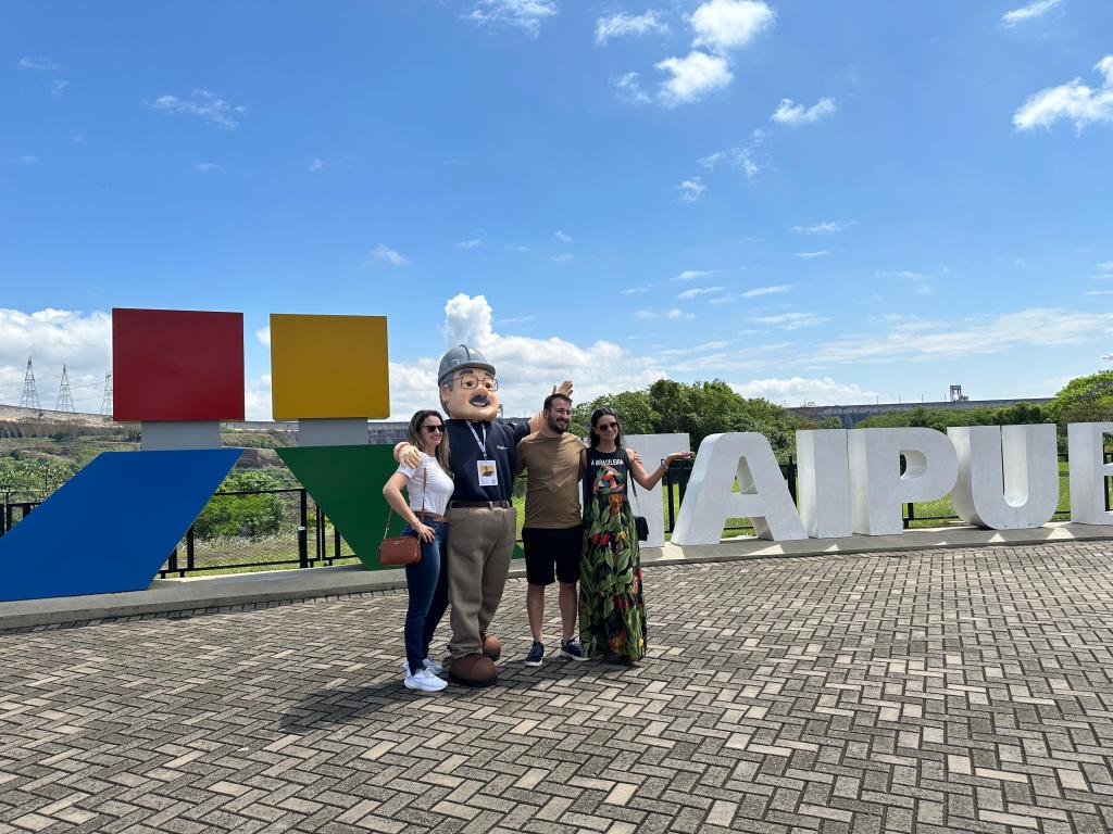 Turismo da Itaipu recebe 4.274 visitantes no fim de semana