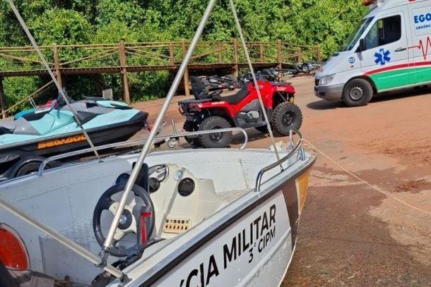 Pai e filho são resgatados após acidente com jet ski no Rio...