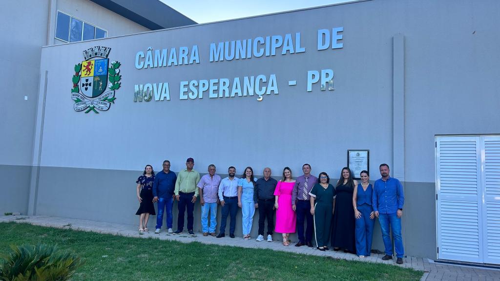Nova Esperança celebra entrega do novo prédio da Câmara Municipal