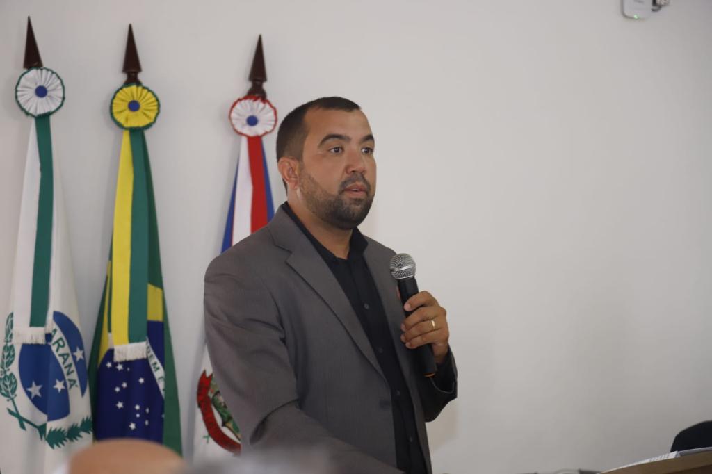 Genivaldo Roberto Antônio é reeleito presidente da Câmara de Presidente Castelo Branco...