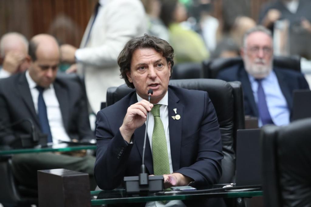 Deputado Anibelli Neto (MDB) propõe título de Pérola do Litoral...