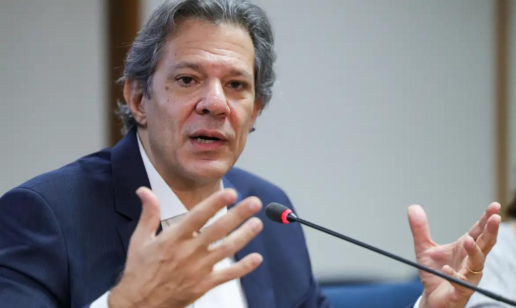 Políticas do governo vão levar dólar a ‘patamar adequado’, diz...