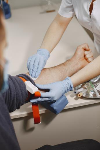Hemocentro e Associação de Doadores promovem coleta de sangue e...
