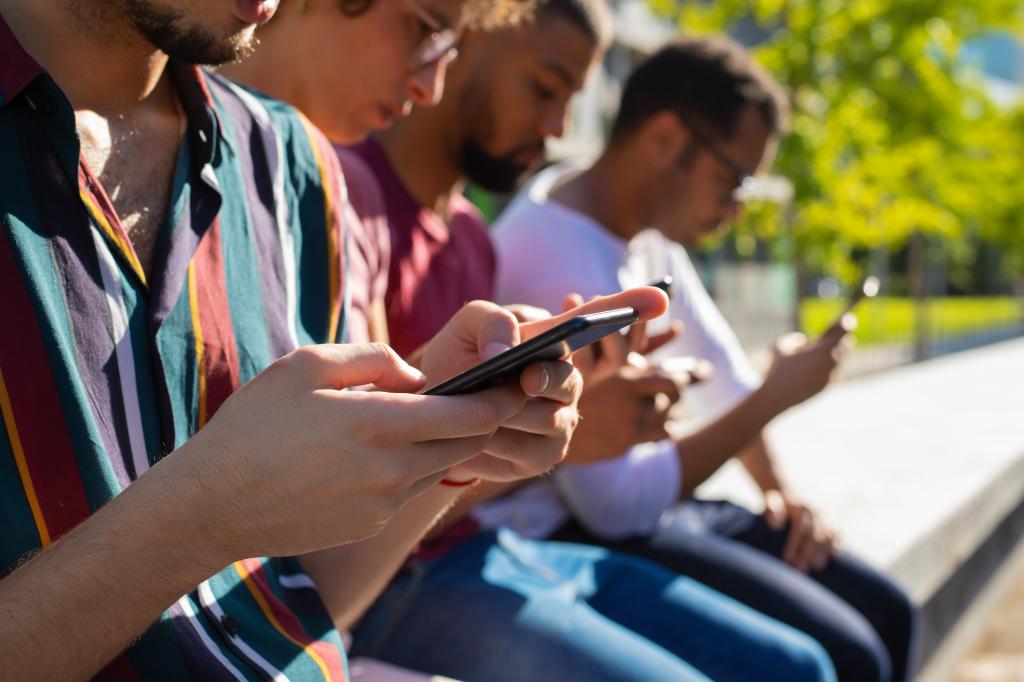 97,8% dos jovens brasileiros estão nas redes sociais