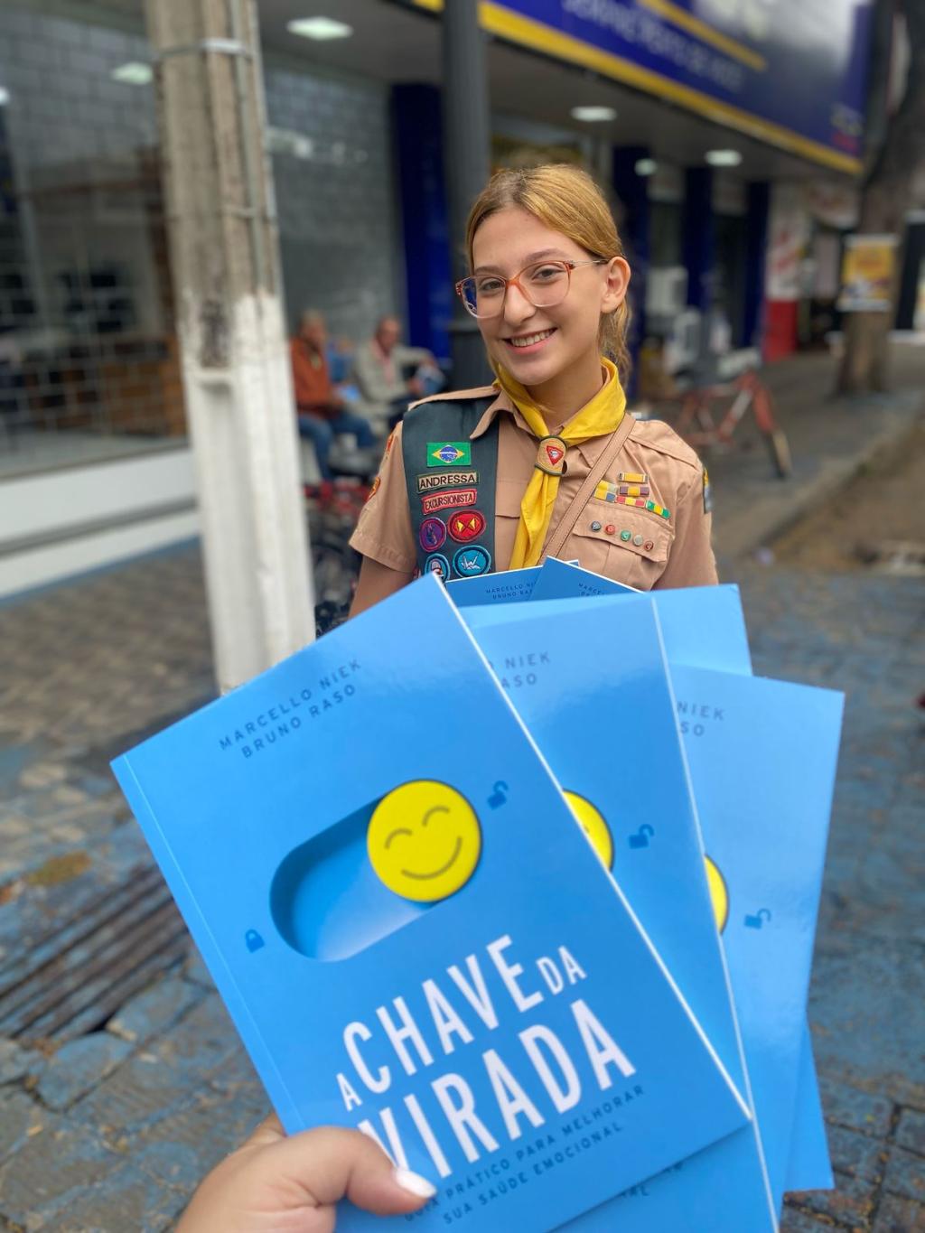 https://jornalnoroeste.com/uploads/images/2025/04/impacto-esperanca-2025-distribui-livro-sobre-saude-emocional-na-regiao-central-de-nova-esperanca-bg-14032-01b2e.jpeg