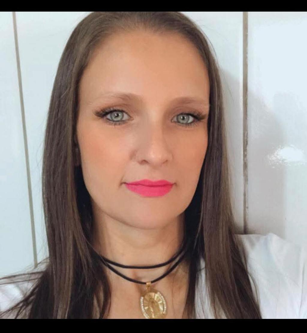 Mulher é morta a facadas em Nova Esperança na véspera do feriado...