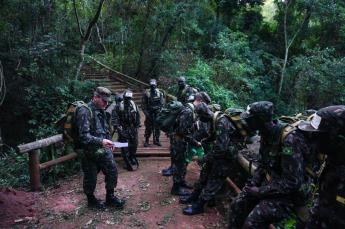 Curso de Formação Cabos do Tiro de Guerra de Nova...