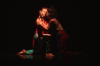 Espetáculo de dança ‘Mela’ encerra sua primeira temporada com apresentações...