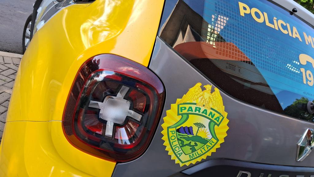 Homem é baleado com três tiros durante a noite e...