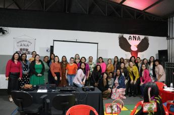 Homenagem às mães da ANA – Associação Ninho da Águia...