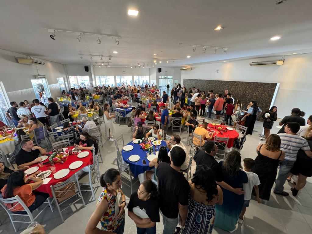 https://jornalnoroeste.com/uploads/images/2025/06/caipirinha-free-e-roda-de-samba-na-feijoada-do-espaco-nelson-verri-bg-14320-f6a19.jpeg