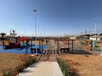 Atalaia inaugura, nesta segunda (18), a Praça Armindo Pereira, no...