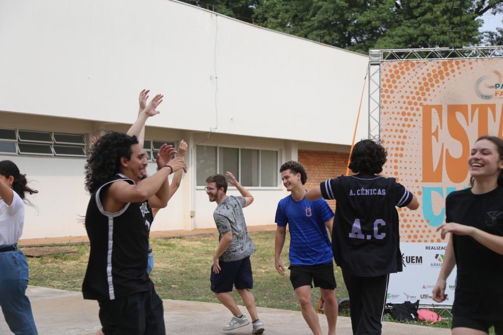 https://jornalnoroeste.com/uploads/images/2025/08/gira-cultura-uem-promove-oficina-gratuita-de-jogos-teatrais-em-cianorte-bg-14781-2f835.jpeg