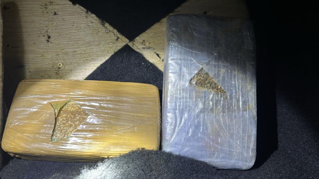 PF e Receita Federal apreendem mais de 270 kg de...