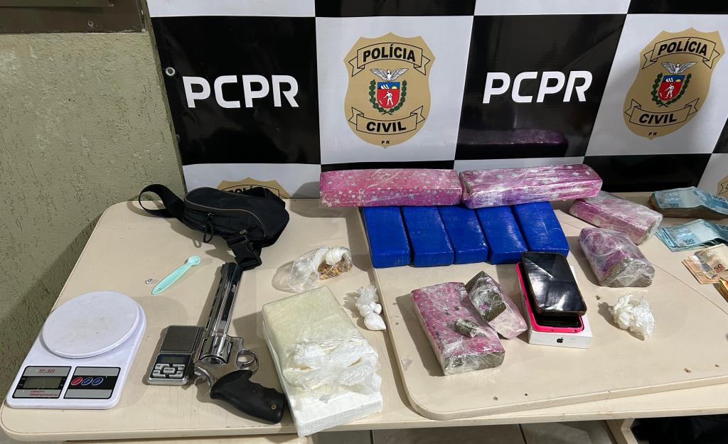 Polícia Civil apreende grande quantidade de drogas e arma de fogo no...