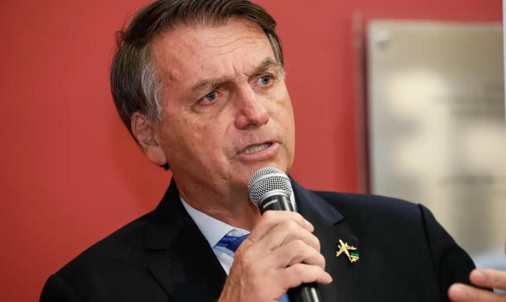 STF forma maioria para condenar Bolsonaro e aliados por tentativa...