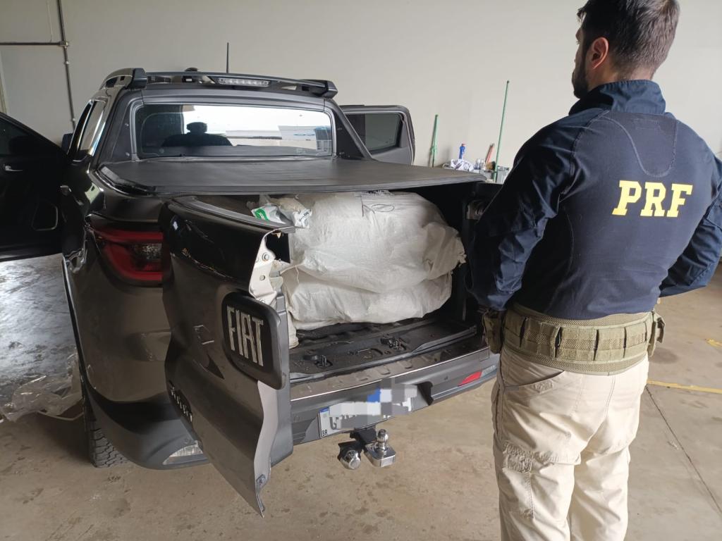 PRF apreende carga de agrotóxicos contrabandeados em Maringá