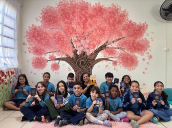 Projeto desperta prazer pela leitura entre alunos da Escola Municipal...