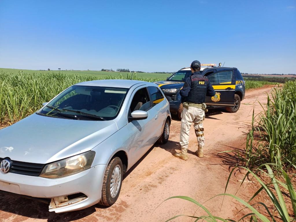 PRF apreende mais de meia tonelada de maconha após perseguição...