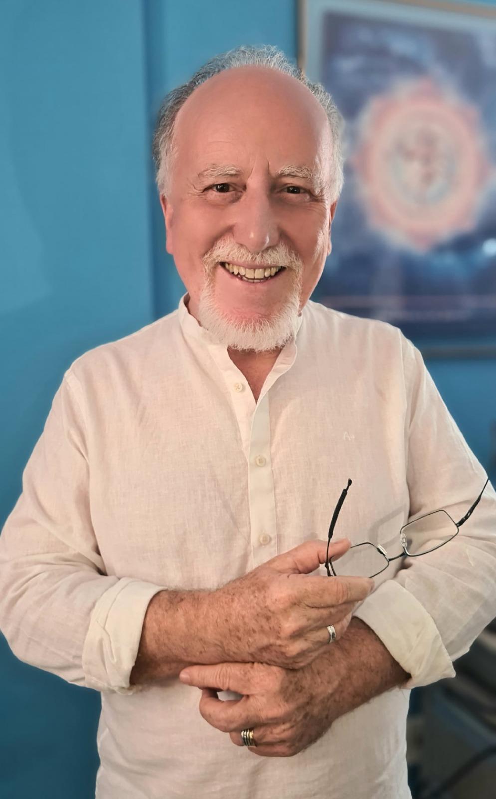 “Bhára – Um Monge num Café de Paris”, novo livro...