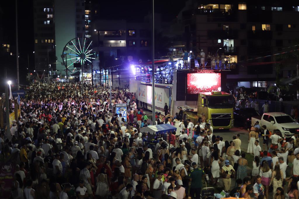 Paraná terá virada de ano movimentada com festas públicas em...