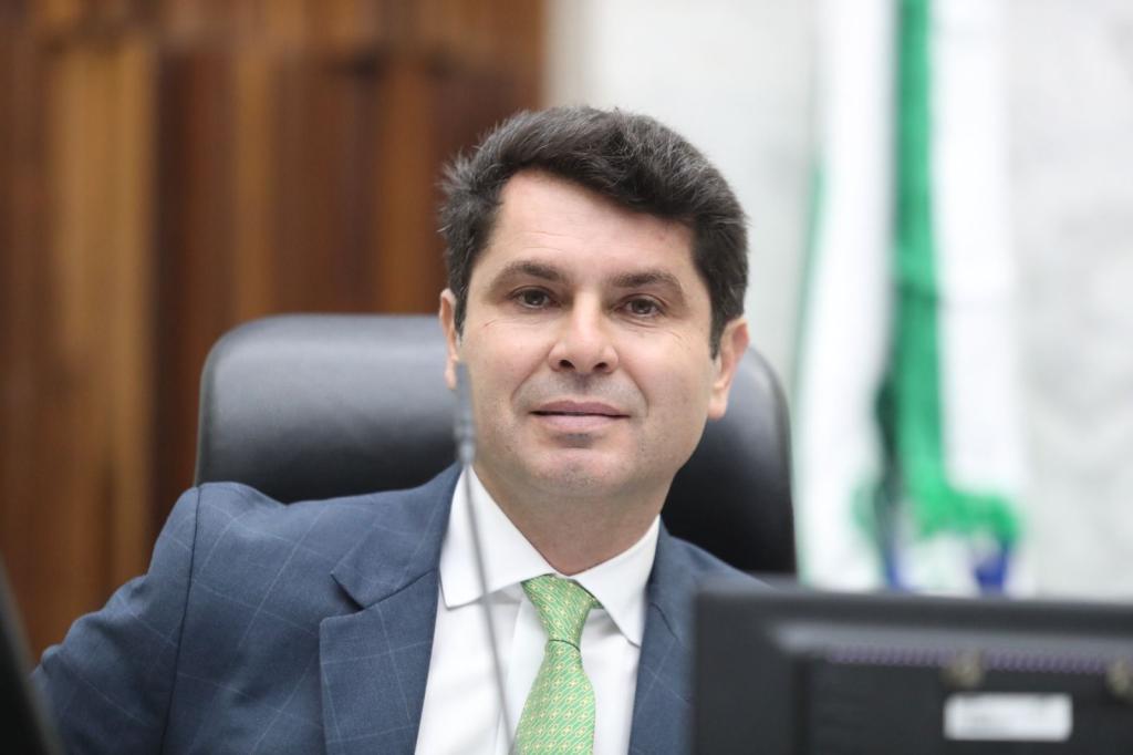 Curi destaca leis que protegem as cadeias produtivas da tilápia,...