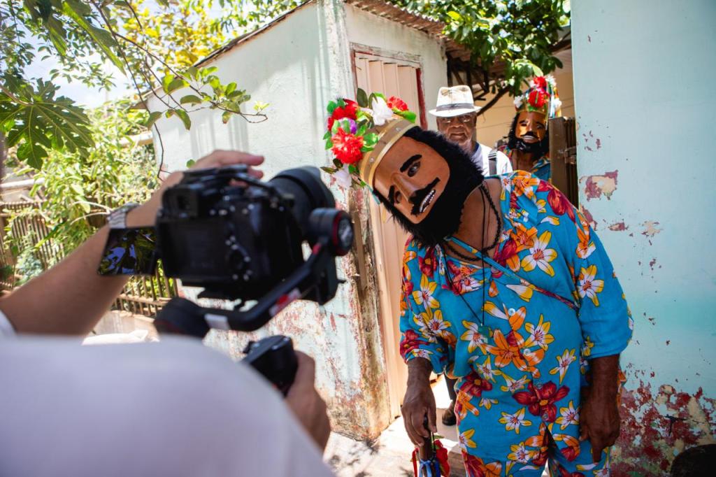 Documentário sobre a Folia de Reis em Maringá inicia gravações...