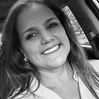 Comunicação regional se despede de Taís Santana; velório e sepultamento...