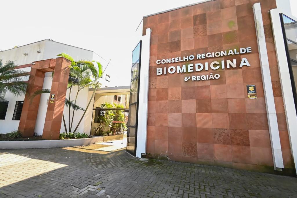 Conselho Regional de Biomedicina do Paraná abre concurso com salários...