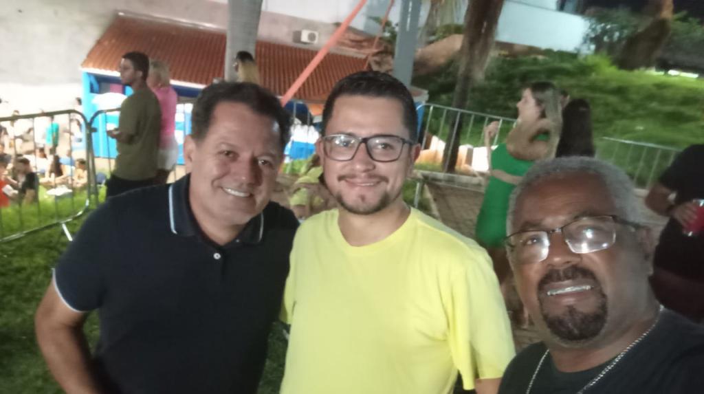 Empresário Fabiano dos Santos e ex-prefeito de Alto Paraná, Miro...