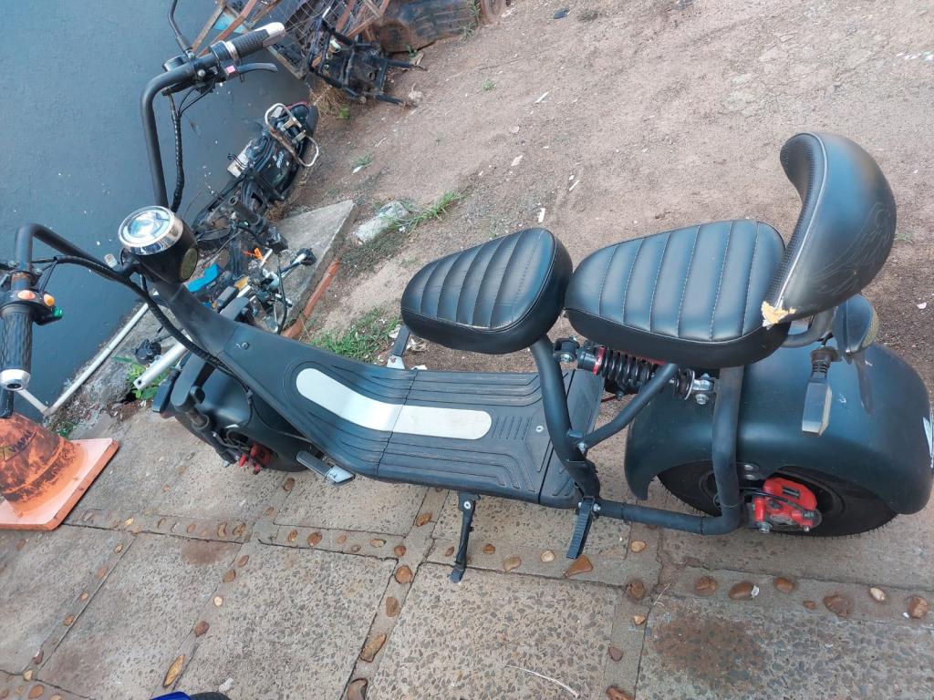 Polícia Militar recupera motoneta elétrica furtada e detém suspeito