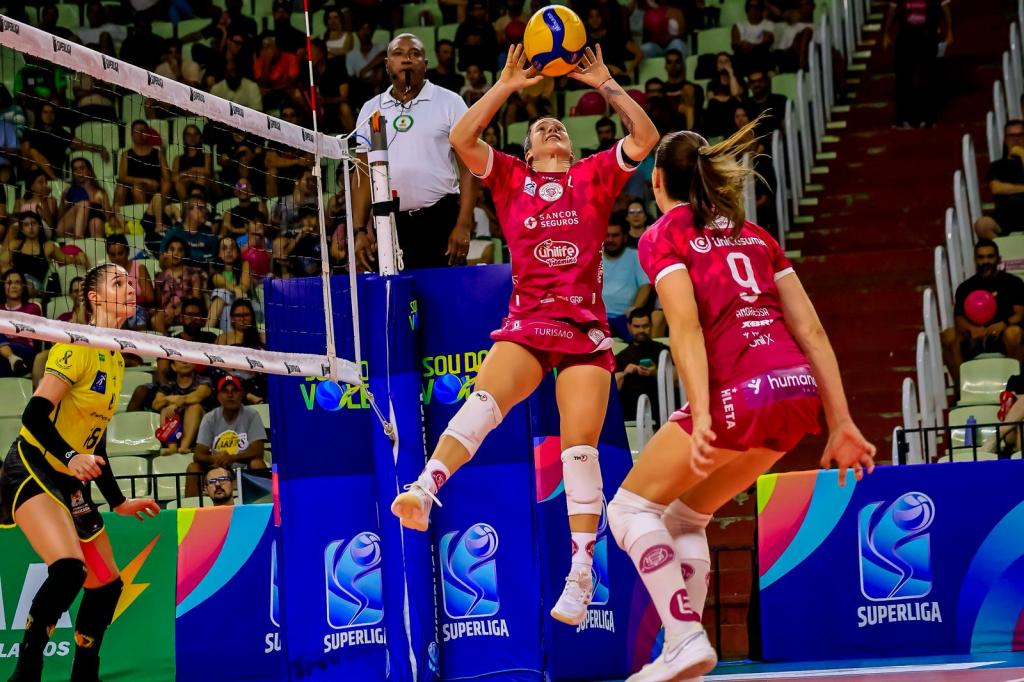 Sancor Seguros Vôlei Maringá enfrenta Mackenzie Batavo nesta quinta-feira, 19, fora de...