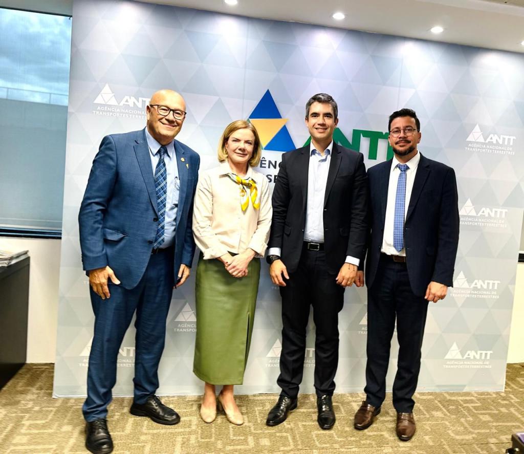 Após reunião com Arilson, Gleisi e Romanelli, cobranças indevidas do...