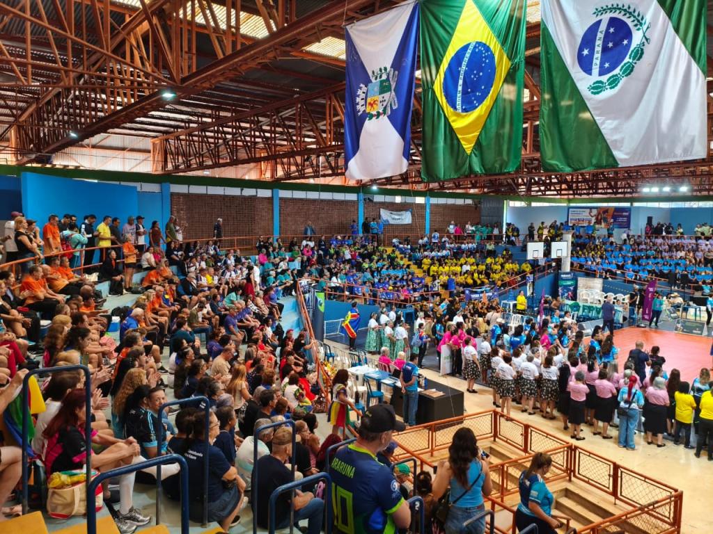 Jogos 60+ estão acontecendo hoje e movimentam Nova Esperança com mais de...