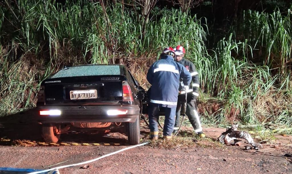 Jovem de 27 anos morre em colisão frontal na PR-464, em Inajá;...