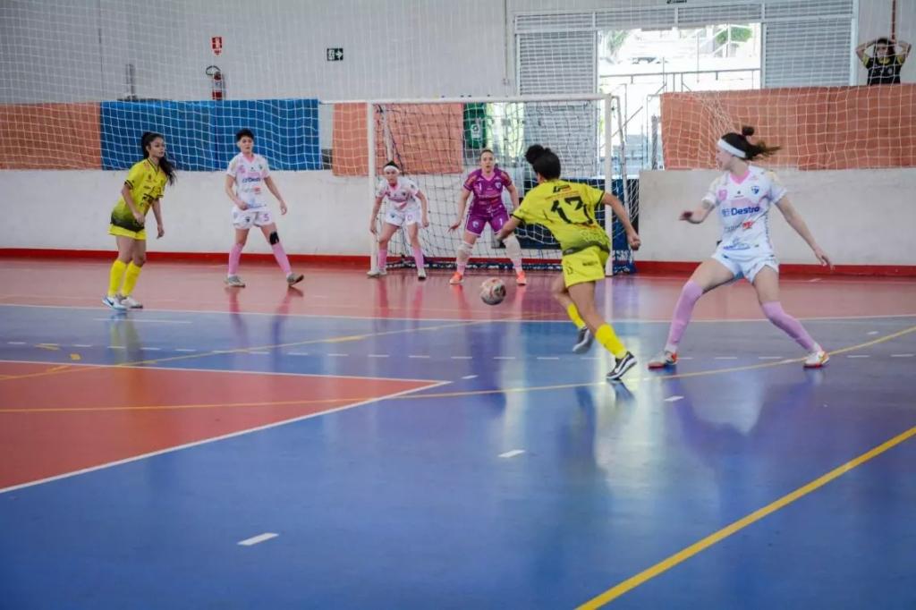 Maringá Seleto tem rodada dupla de futsal neste sábado (18) no Chico...