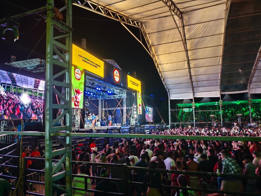 Nova Esperança Rodeio 2026 é encerrado com sucesso e grande participação do...