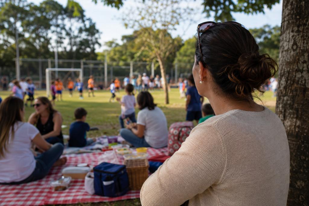 Com o pé na calçada