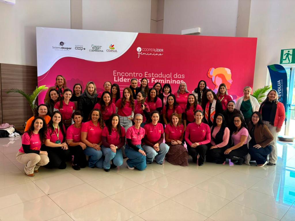 Cooperadas da Cresol participam do Encontro Estadual de Lideranças Femininas