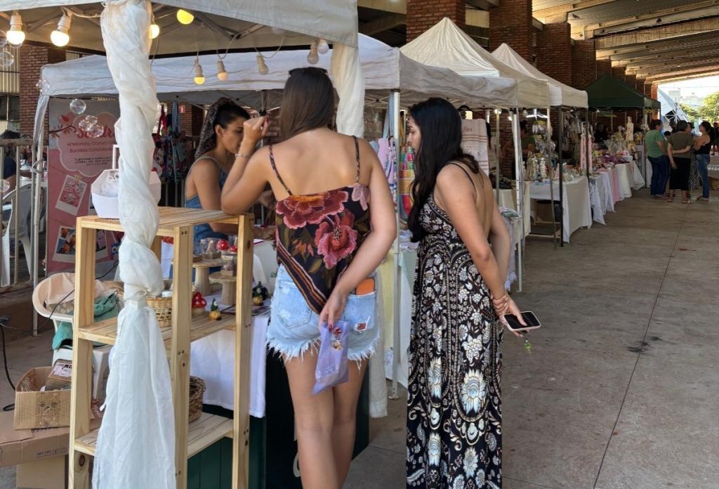 FANE promove edição especial de Dia das Mães com artesanato, saúde e...