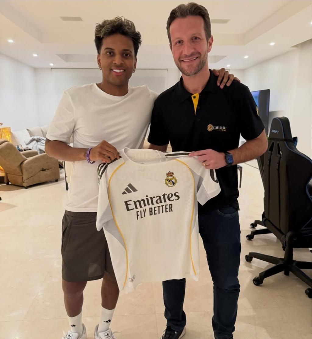 Fisioterapeuta maringaense integra equipe de recuperação do atacante Rodrygo, do...