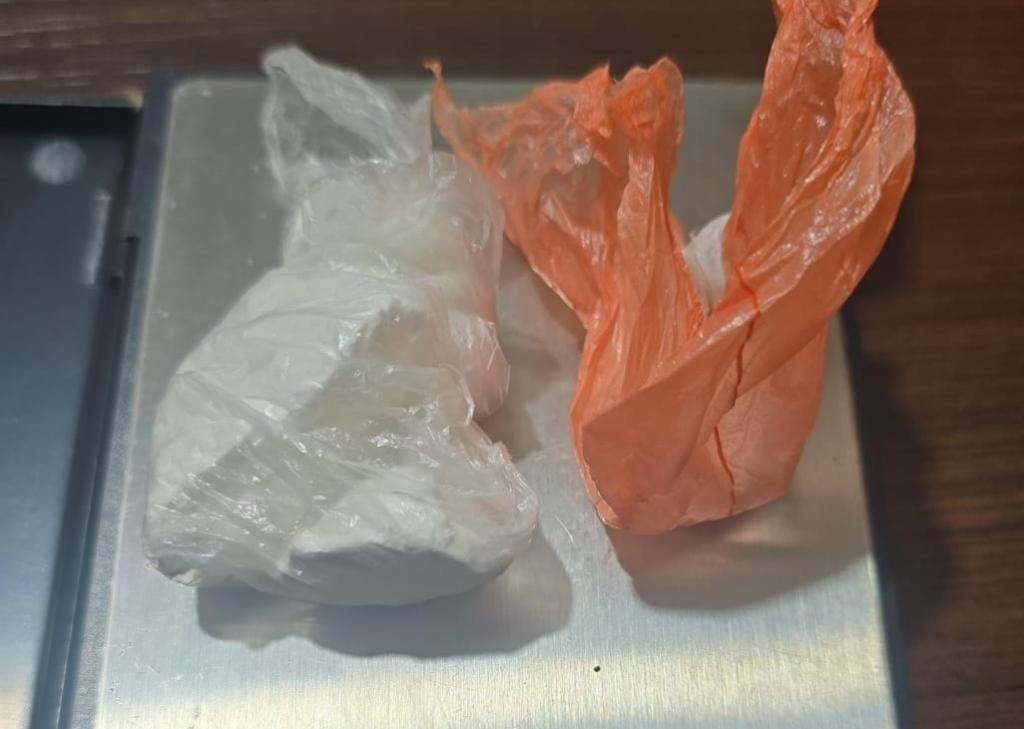 Polícia Militar apreende cocaína e encaminha suspeito por tráfico à...