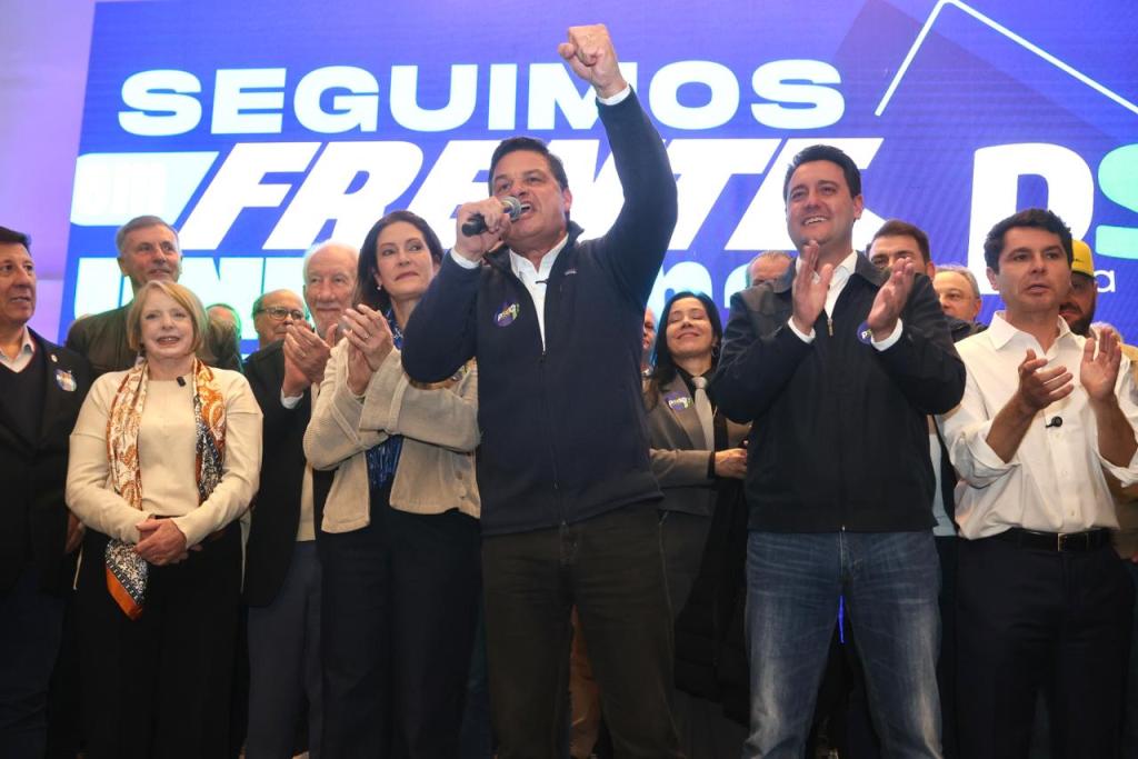 “Tiramos obras históricas do papel”, afirma Sandro Alex no Encontro do PSD...