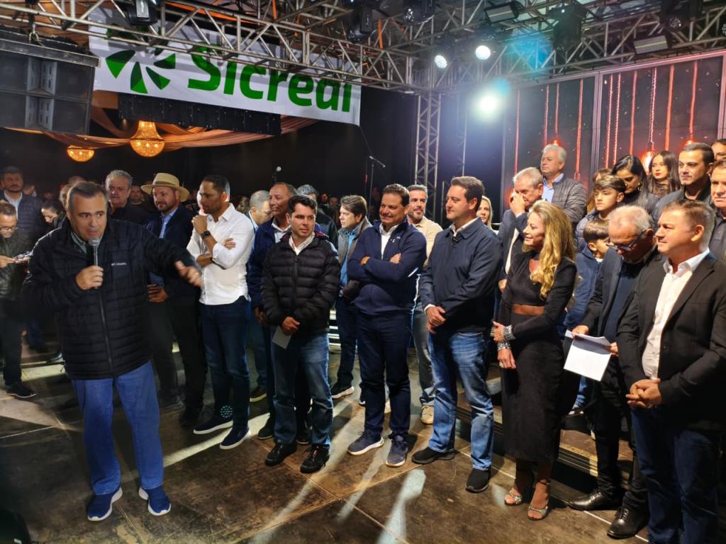 https://jornalnoroeste.com/uploads/images/2026/06/35-festa-das-nacoes-de-florai-e-aberta-com-grande-publico-e-presenca-do-governador-ratinho-junior-bg-17212-fb805.jpeg