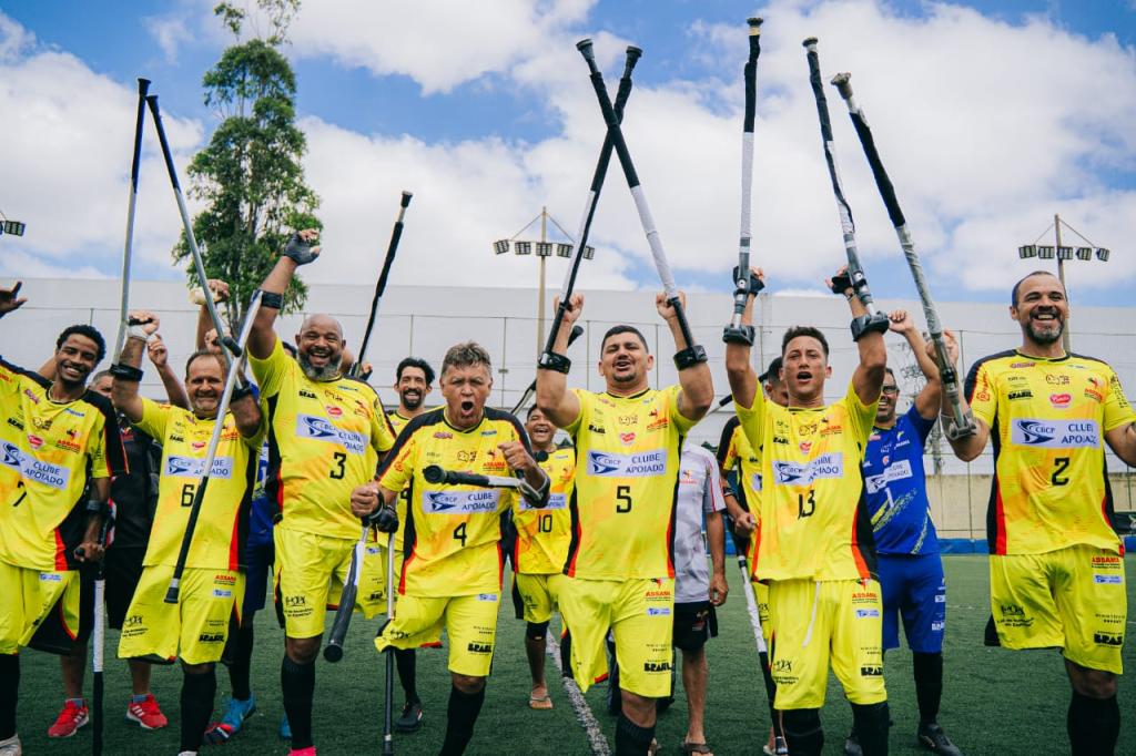 Assama representa Maringá no Brasileiro Série A de Futebol para...