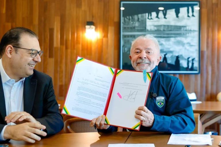 Presidente Lula sanciona Lei que moderniza a emissão da CNH...