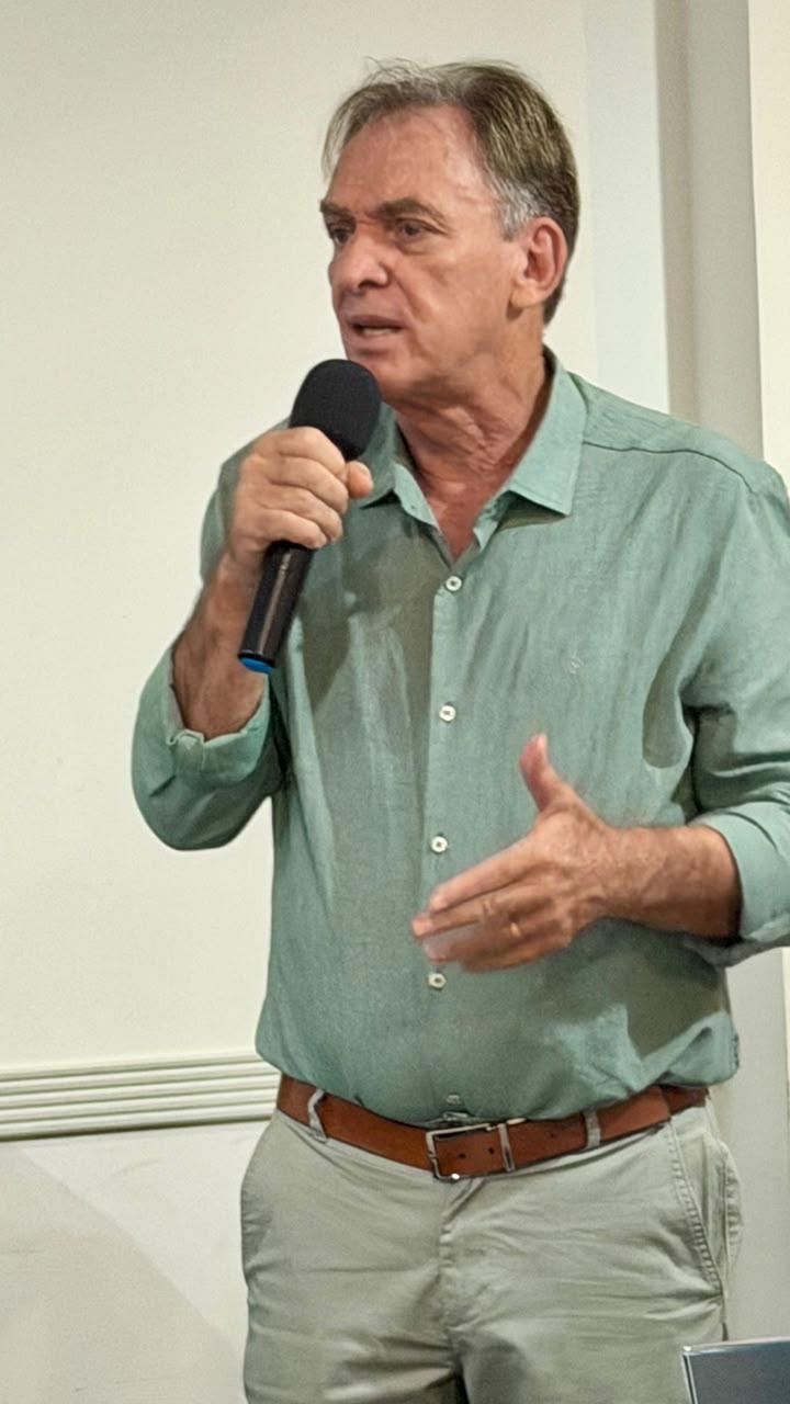 https://jornalnoroeste.com/uploads/images/2026/07/deca-silvestre-reforca-parceria-da-casa-civil-com-municipios-da-amusep-bg-17451-27552.jpeg