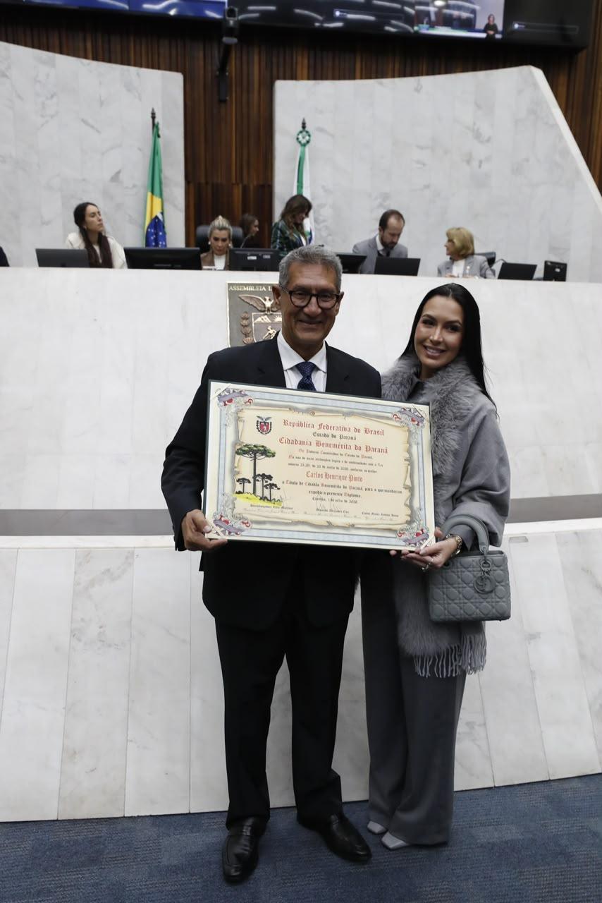 https://jornalnoroeste.com/uploads/images/2026/07/henrique-pinto-recebe-titulo-de-cidadao-benemerito-do-parana-por-trajetoria-de-contribuicao-ao-desenvolvimento-do-estado-bg-17429-20035.jpeg
