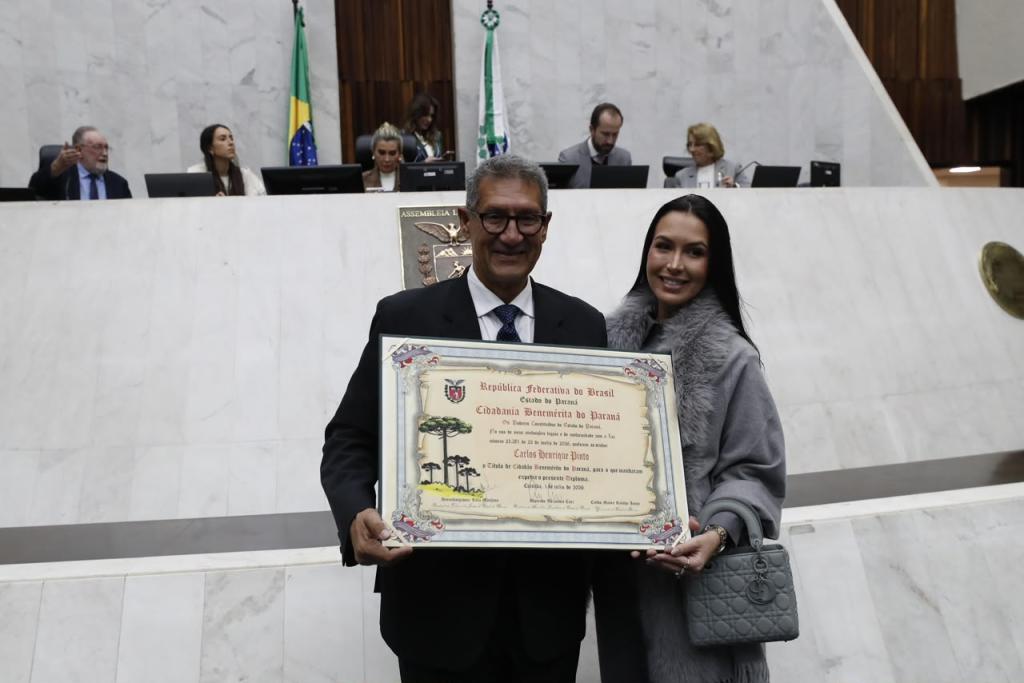 https://jornalnoroeste.com/uploads/images/2026/07/henrique-pinto-recebe-titulo-de-cidadao-benemerito-do-parana-por-trajetoria-de-contribuicao-ao-desenvolvimento-do-estado-bg-17429-8a765.jpeg