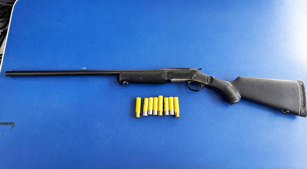 Homem é preso por porte ilegal de arma de fogo...